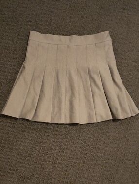 Pleated A-Line Skirt in Light Gray
